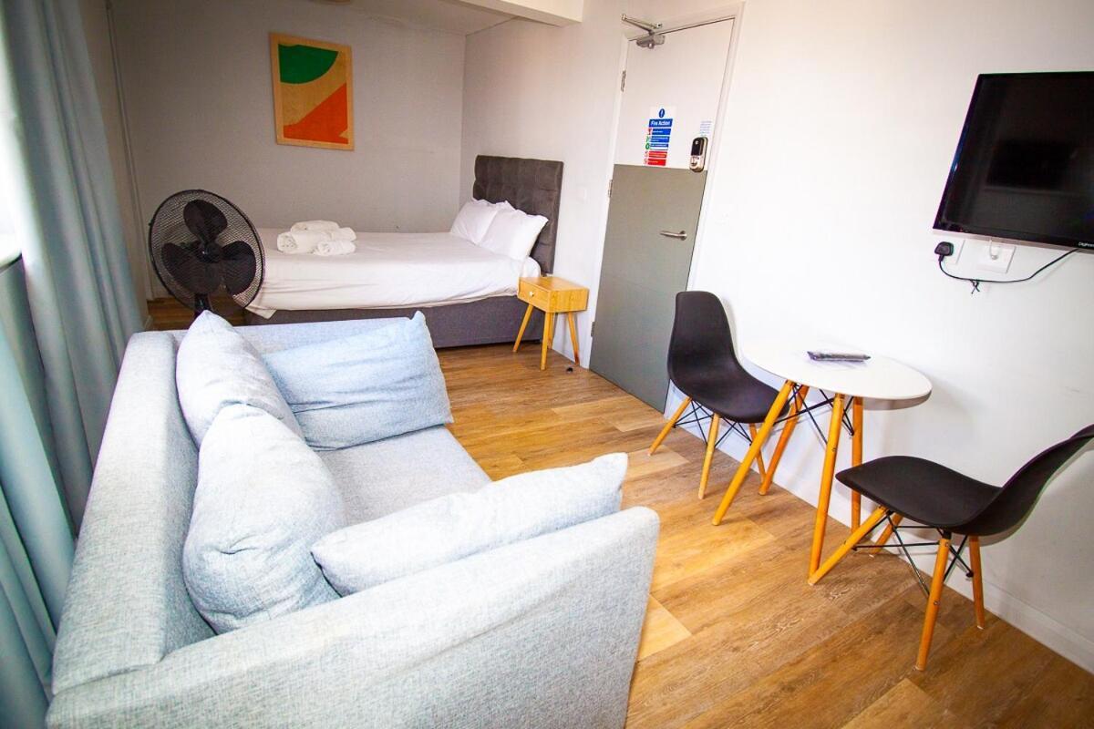 غريت يورماوث Oyo Studiotel Gy - Modern Hotel Apartments المظهر الخارجي الصورة